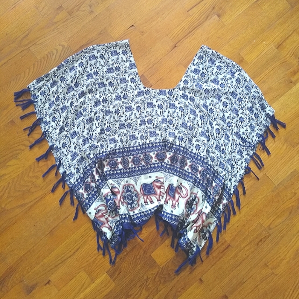Blue & White One Size Fits All Elephant Top